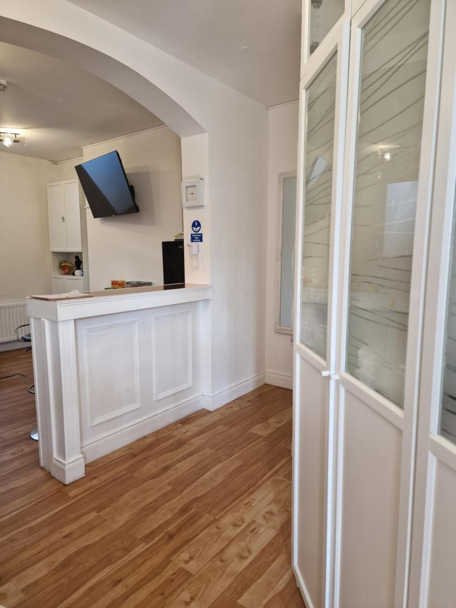 Aunty Katie'S House, Ni Tourist Board Certified & Located On The Main Oldpark Road To Belfast, With Free Continental Breakfast & Free Ultra Fast Sky Internet, Free Sky Sports & Free Sky Cinema, Self-Check In After 10Pm Gmt Hostel Kültér fotó
