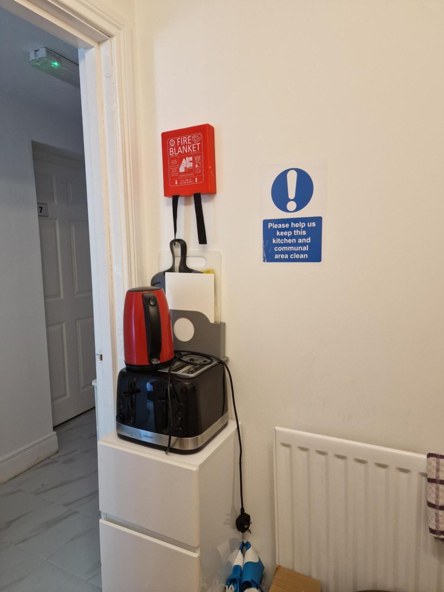 Aunty Katie'S House, Ni Tourist Board Certified & Located On The Main Oldpark Road To Belfast, With Free Continental Breakfast & Free Ultra Fast Sky Internet, Free Sky Sports & Free Sky Cinema, Self-Check In After 10Pm Gmt Hostel Kültér fotó