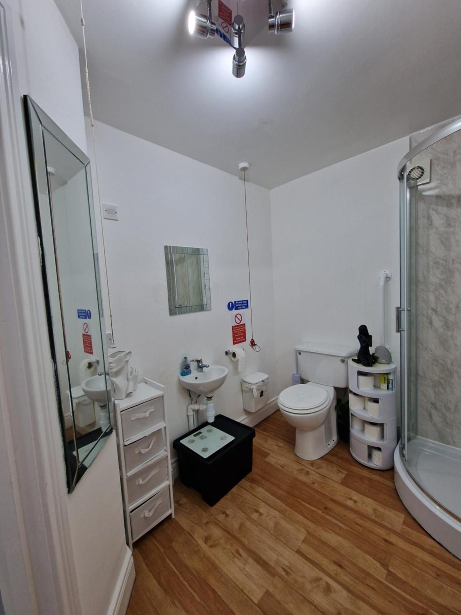 Aunty Katie'S House, Ni Tourist Board Certified & Located On The Main Oldpark Road To Belfast, With Free Continental Breakfast & Free Ultra Fast Sky Internet, Free Sky Sports & Free Sky Cinema, Self-Check In After 10Pm Gmt Hostel Kültér fotó